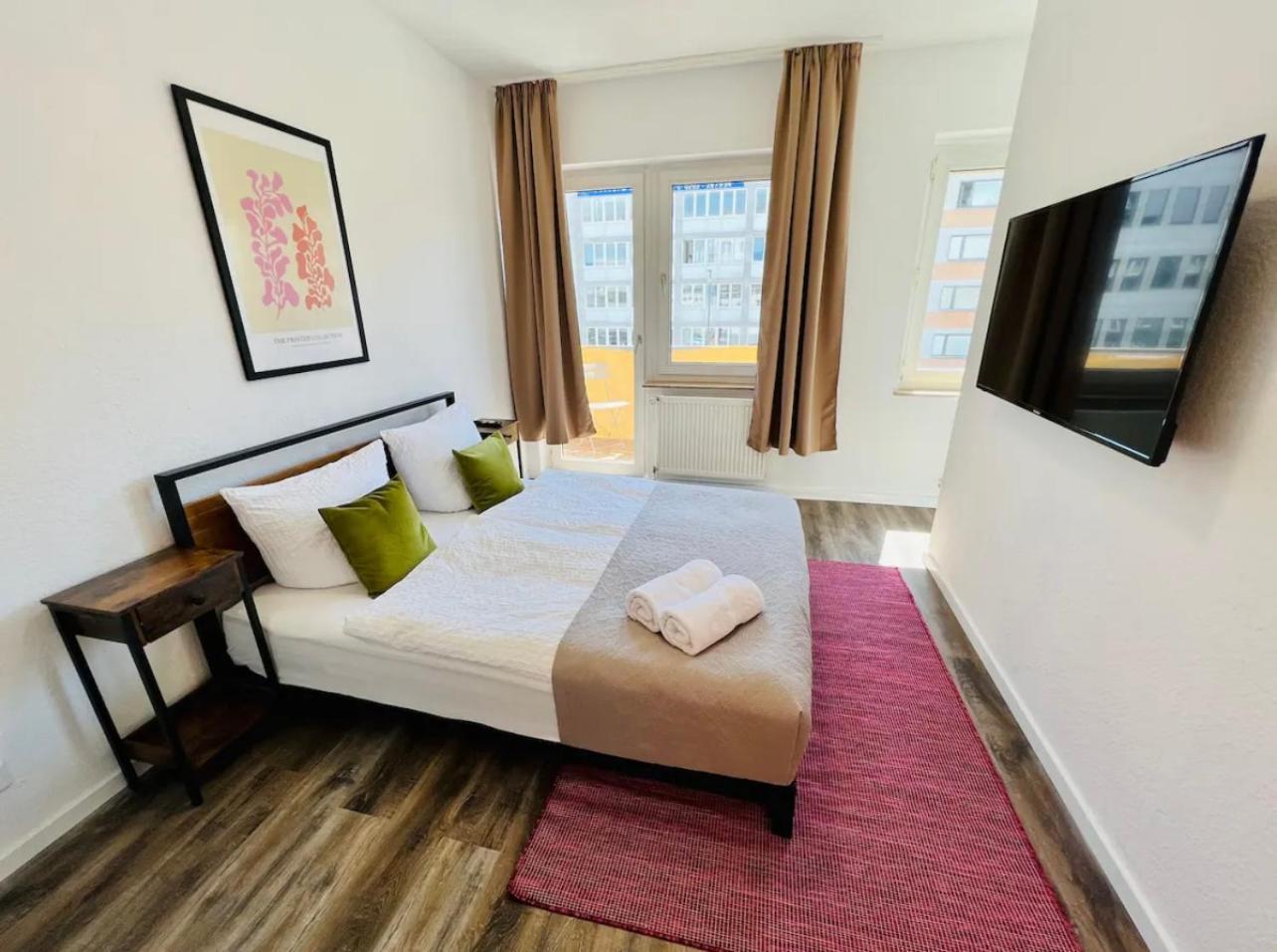 Appartement Zentral Gelegenes Und Stilvoll Moebliertes In Nur 5 Minuten Vom Hbf Und City, Ideal Fuer Pendler Und Messebesucher *