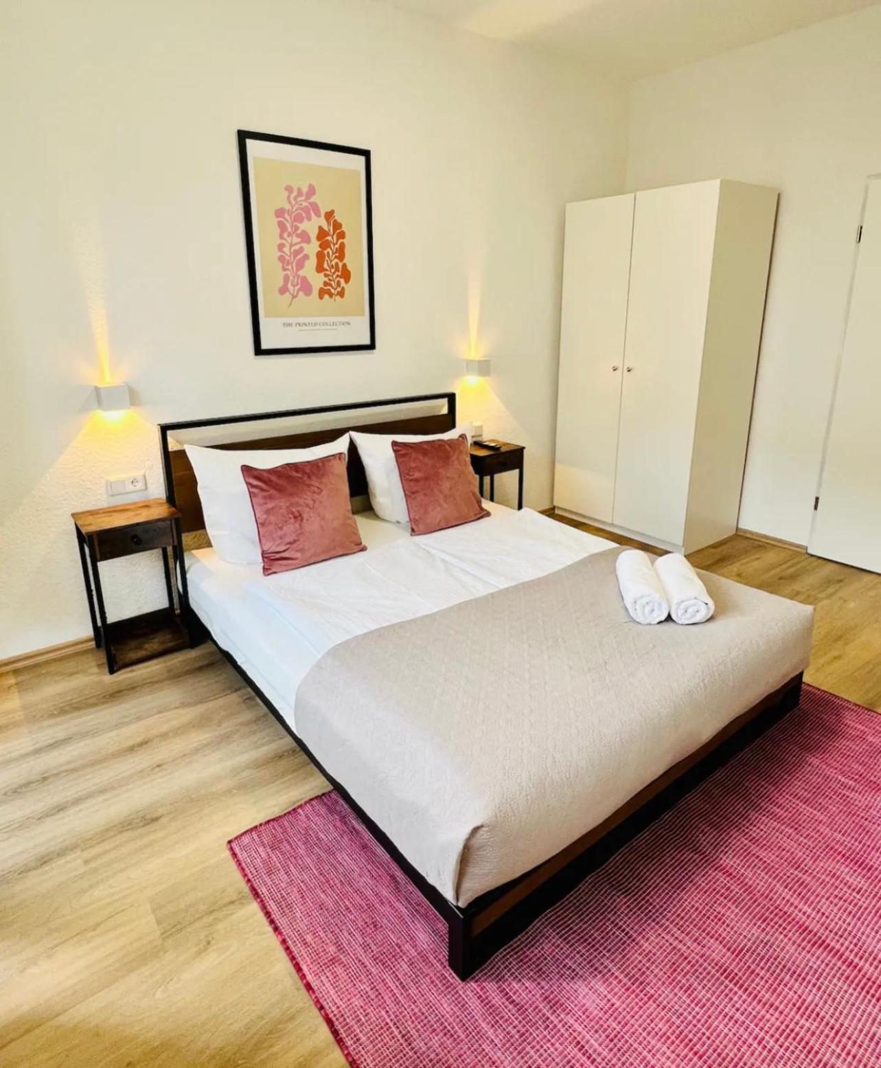 Appartement Zentral Gelegenes Und Stilvoll Moebliertes In Nur 5 Minuten Vom Hbf Und City, Ideal Fuer Pendler Und Messebesucher *